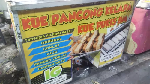 BZAR UMKM Kantor Camat Ciracas beralamat di Jalan Pengantin Ali, Kelurahan Ciracas, Kecamatan Ciracas, Jakarta Timur